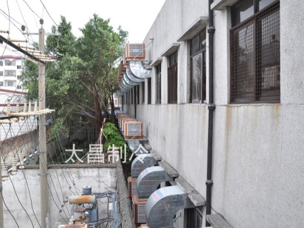 炎炎夏日，潤東方環(huán)?？照{為你送清涼！